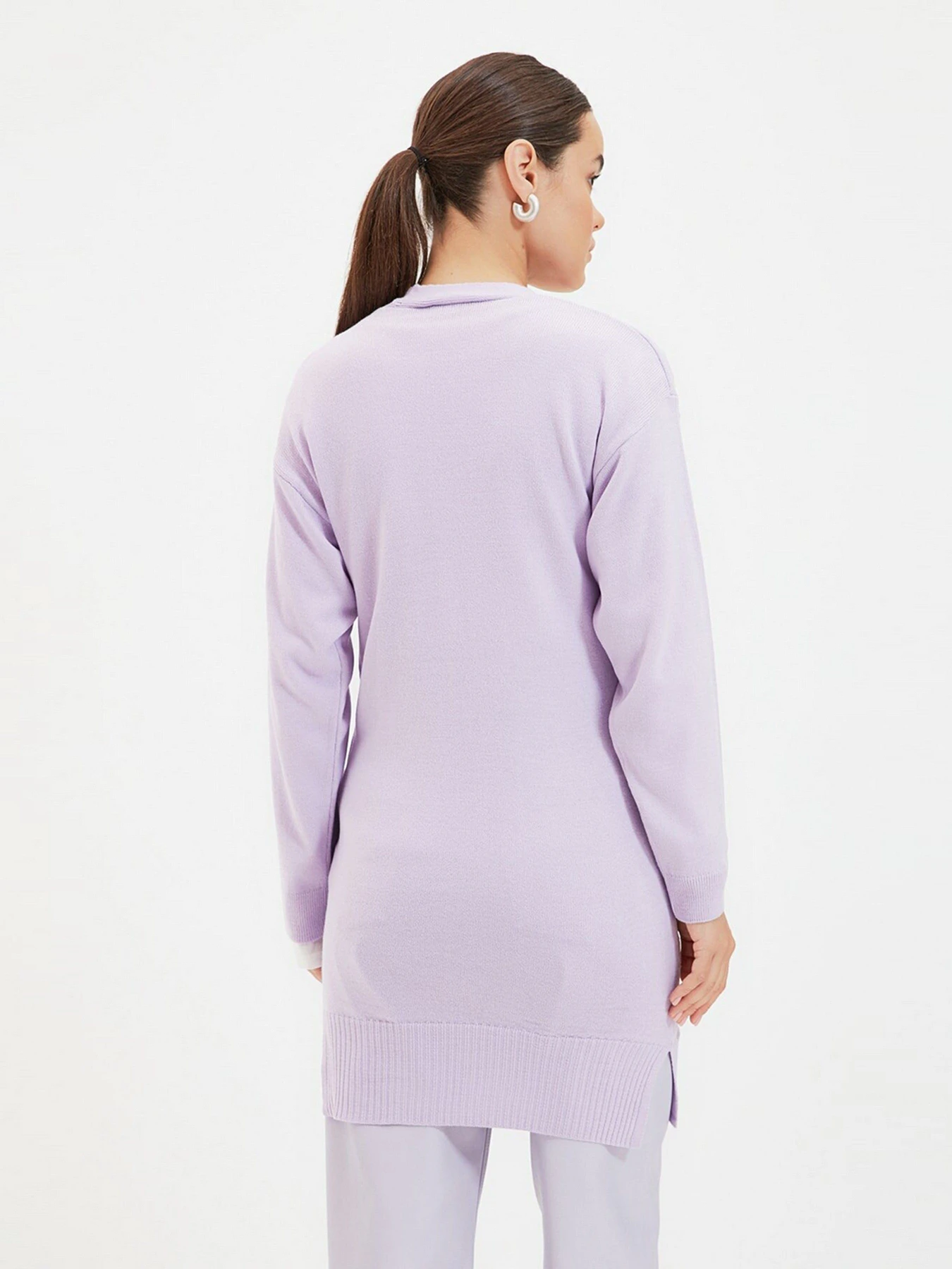 Свитры и кардиганы Trendyol модель TCTAW22TH0004/Lila Свитры и кардиганы Trendyol модель TCTAW22TH0004/Lila Фото