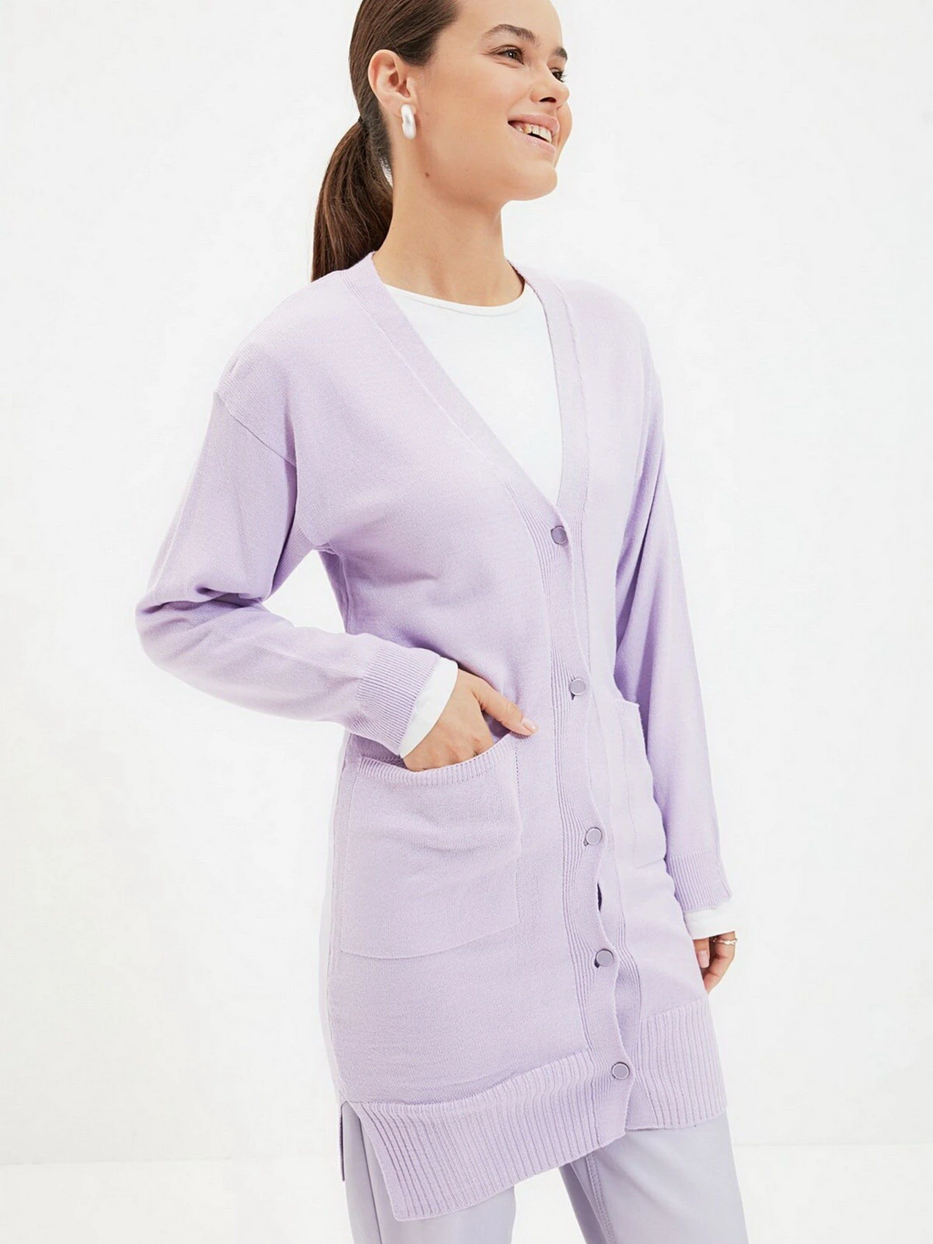 Свитры и кардиганы Trendyol модель TCTAW22TH0004/Lila Свитры и кардиганы Trendyol модель TCTAW22TH0004/Lila Фото