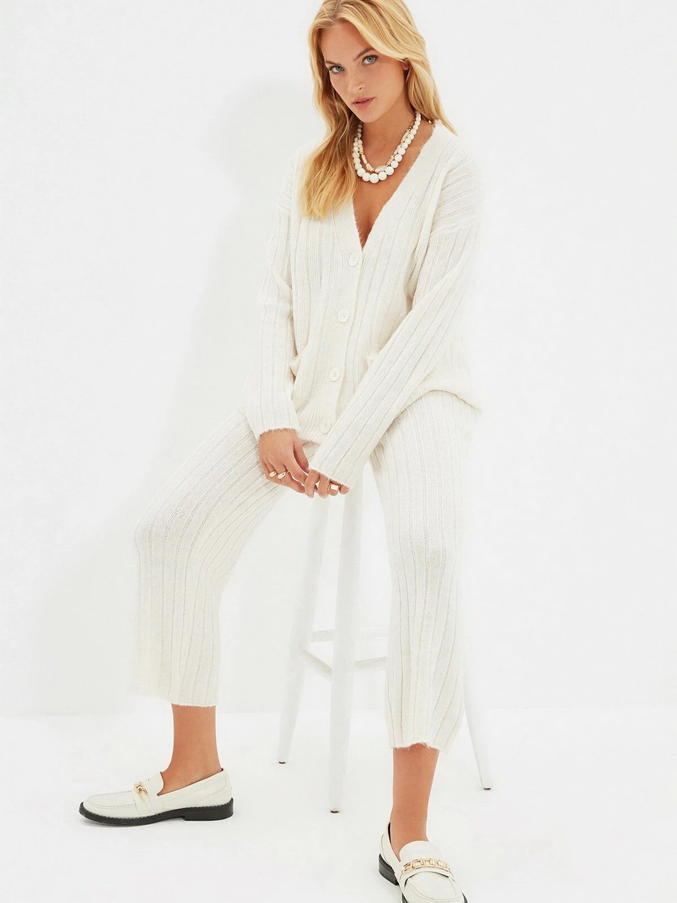 Костюмы Trendyol модель TWOAW22AU0128/Ekru Фото