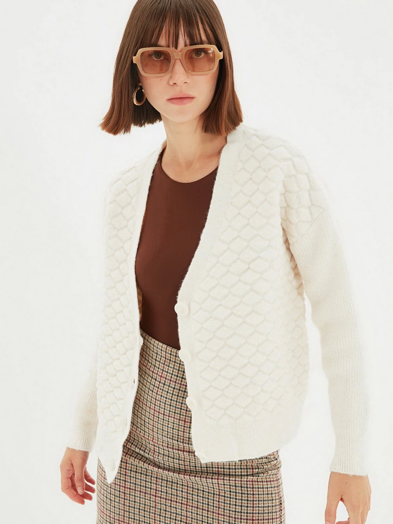 Свитры и кардиганы Trendyol модель TWOAW22HI0167/Ekru Фото