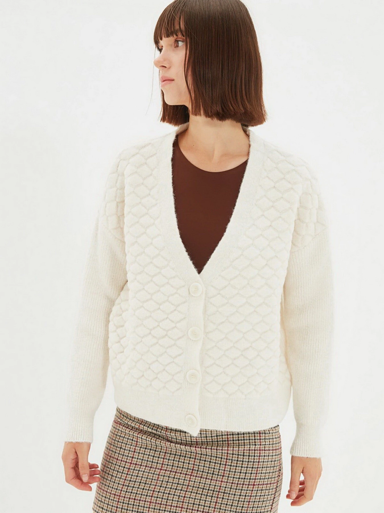 Свитры и кардиганы Trendyol модель TWOAW22HI0167/Ekru Фото