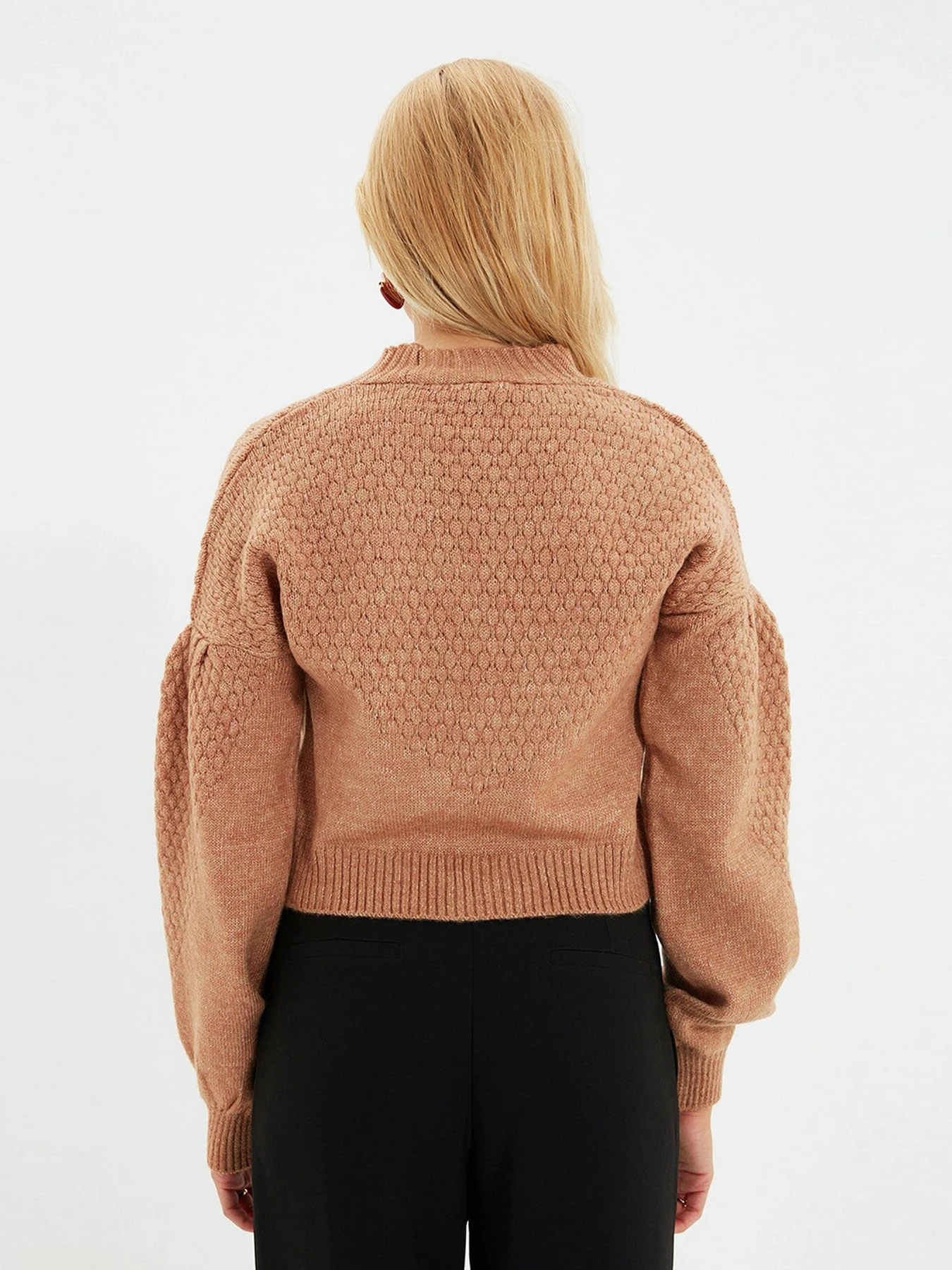 Свитры и кардиганы Trendyol модель TWOAW22HI0364/Camel Свитры и кардиганы Trendyol модель TWOAW22HI0364/Camel Фото