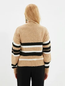 Свитры и кардиганы Trendyol модель TWOAW22KZ1631/Camel Фото