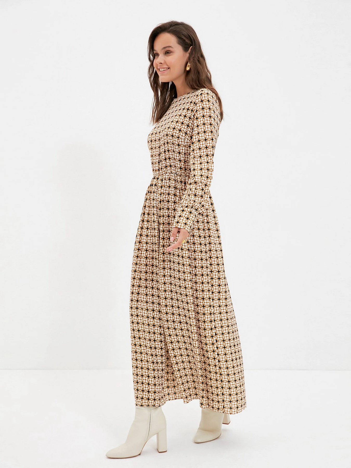 Платья Trendyol модель TCTAW22EB0049/Hardal Фото