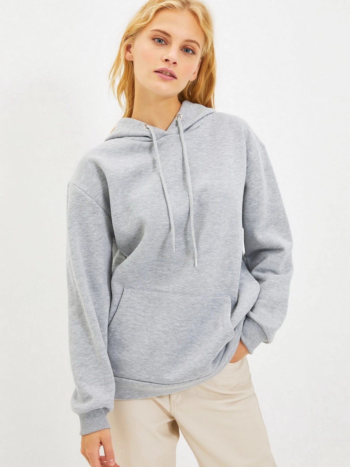 Худи и свитшоты Trendyol модель TWOAW20SW0525/Gri Худи и свитшоты Trendyol модель TWOAW20SW0525/Gri Фото
