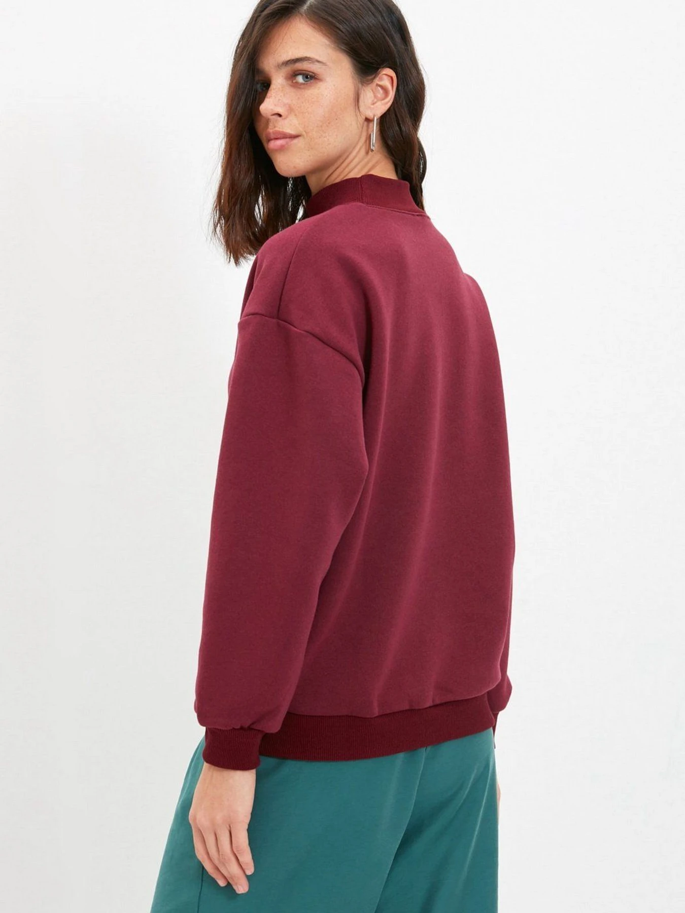 Худи и свитшоты Trendyol модель TWOAW21SW0019/Murdum Худи и свитшоты Trendyol модель TWOAW21SW0019/Murdum Фото