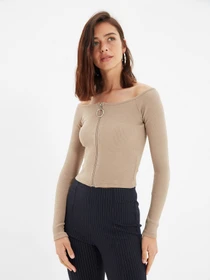 Свитры и кардиганы Trendyol модель TWOAW22BZ0533/Bej Фото