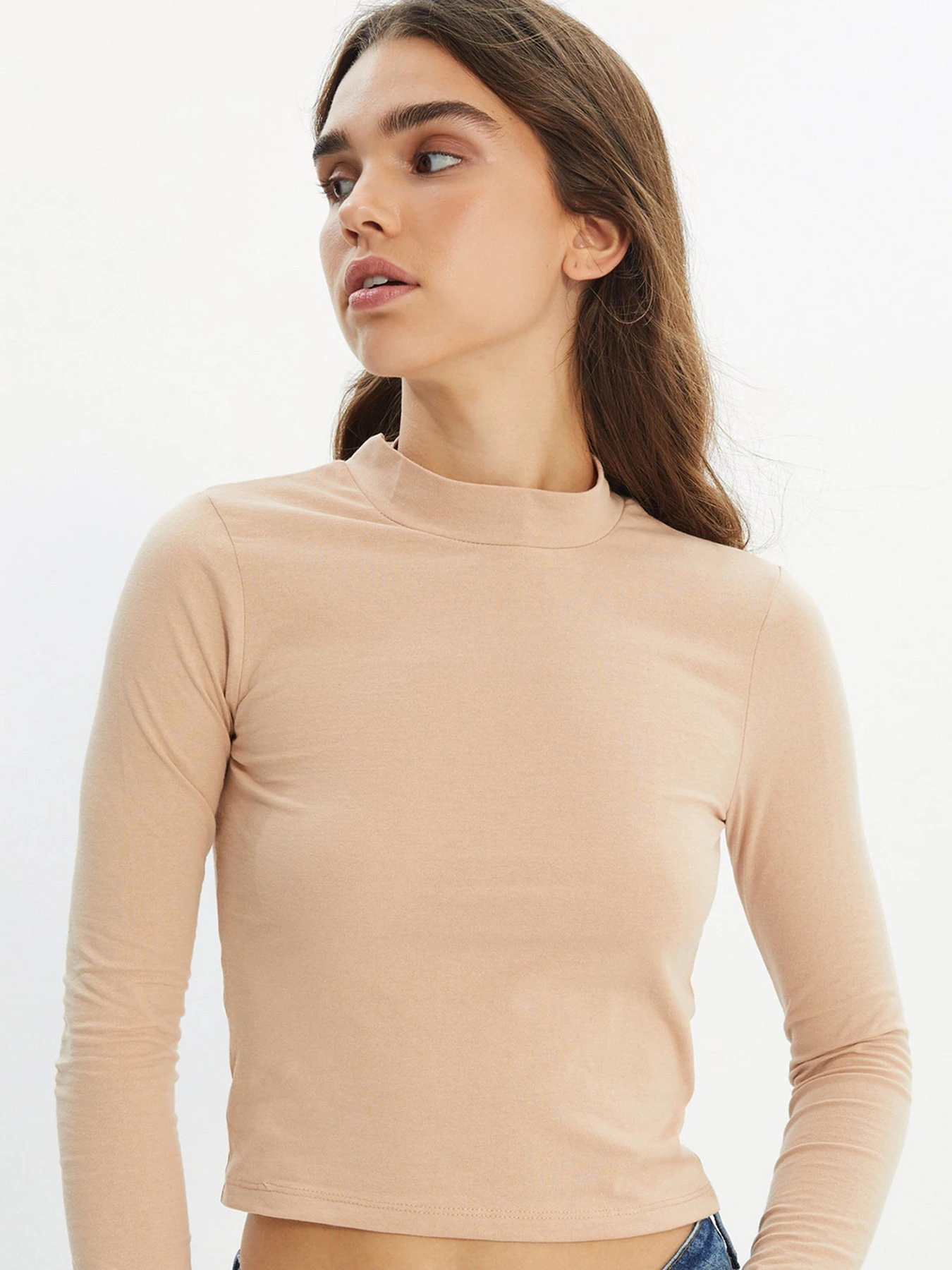 Свитры и кардиганы Trendyol модель TWOAW22BZ0684/Bej Свитры и кардиганы Trendyol модель TWOAW22BZ0684/Bej Фото