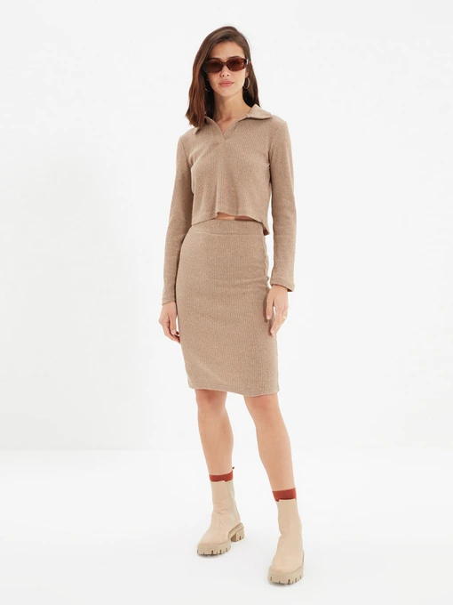 Свитры и кардиганы Trendyol модель TWOAW22BZ0767/Camel Фото