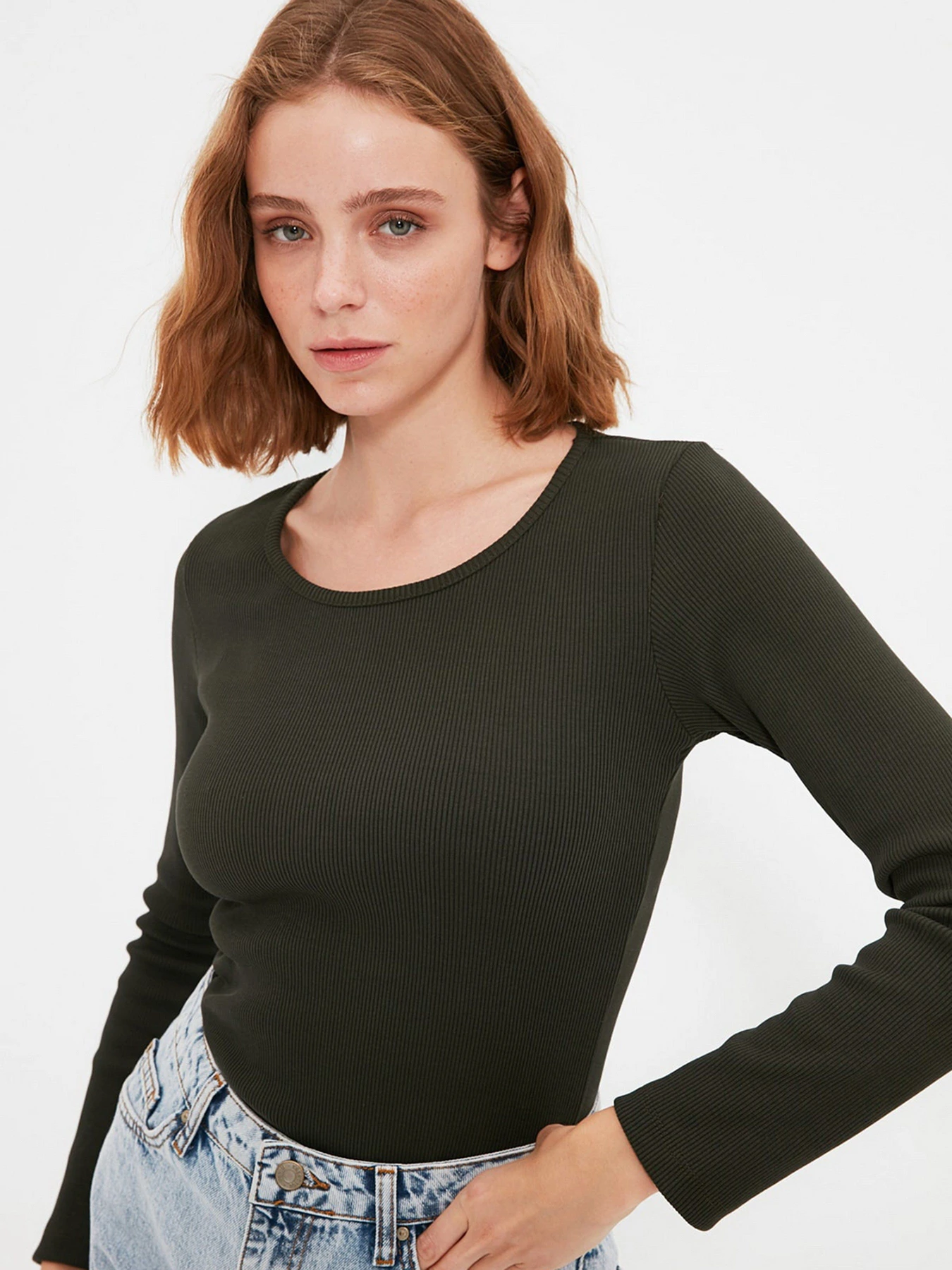 Худи и свитшоты Trendyol модель TWOAW22BZ0936/Haki Худи и свитшоты Trendyol модель TWOAW22BZ0936/Haki Фото