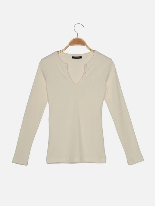 Свитры и кардиганы Trendyol модель TWOAW22BZ0937/Ekru Фото