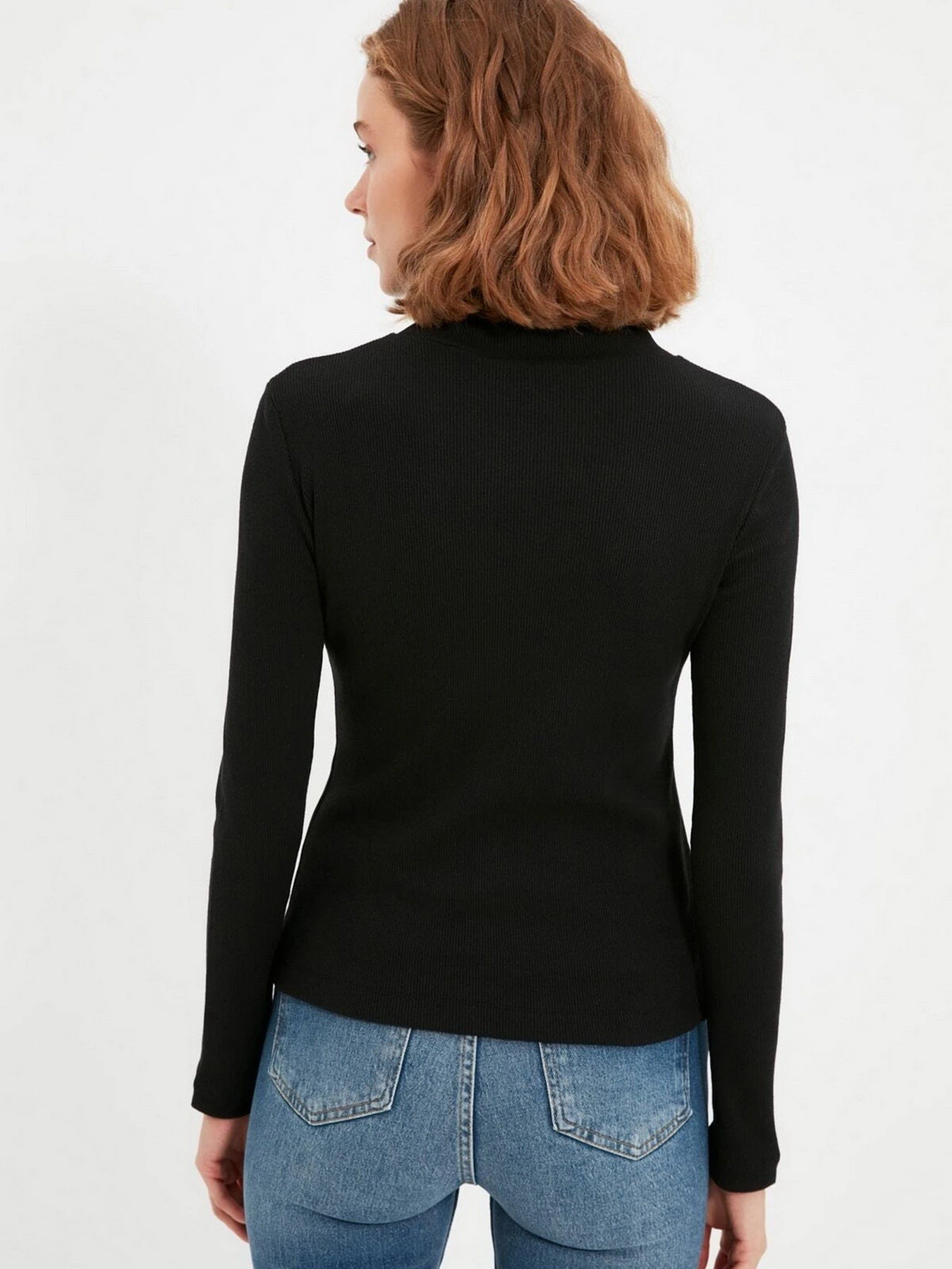 Свитры и кардиганы Trendyol модель TWOAW22BZ0983/Siyah Свитры и кардиганы Trendyol модель TWOAW22BZ0983/Siyah Фото