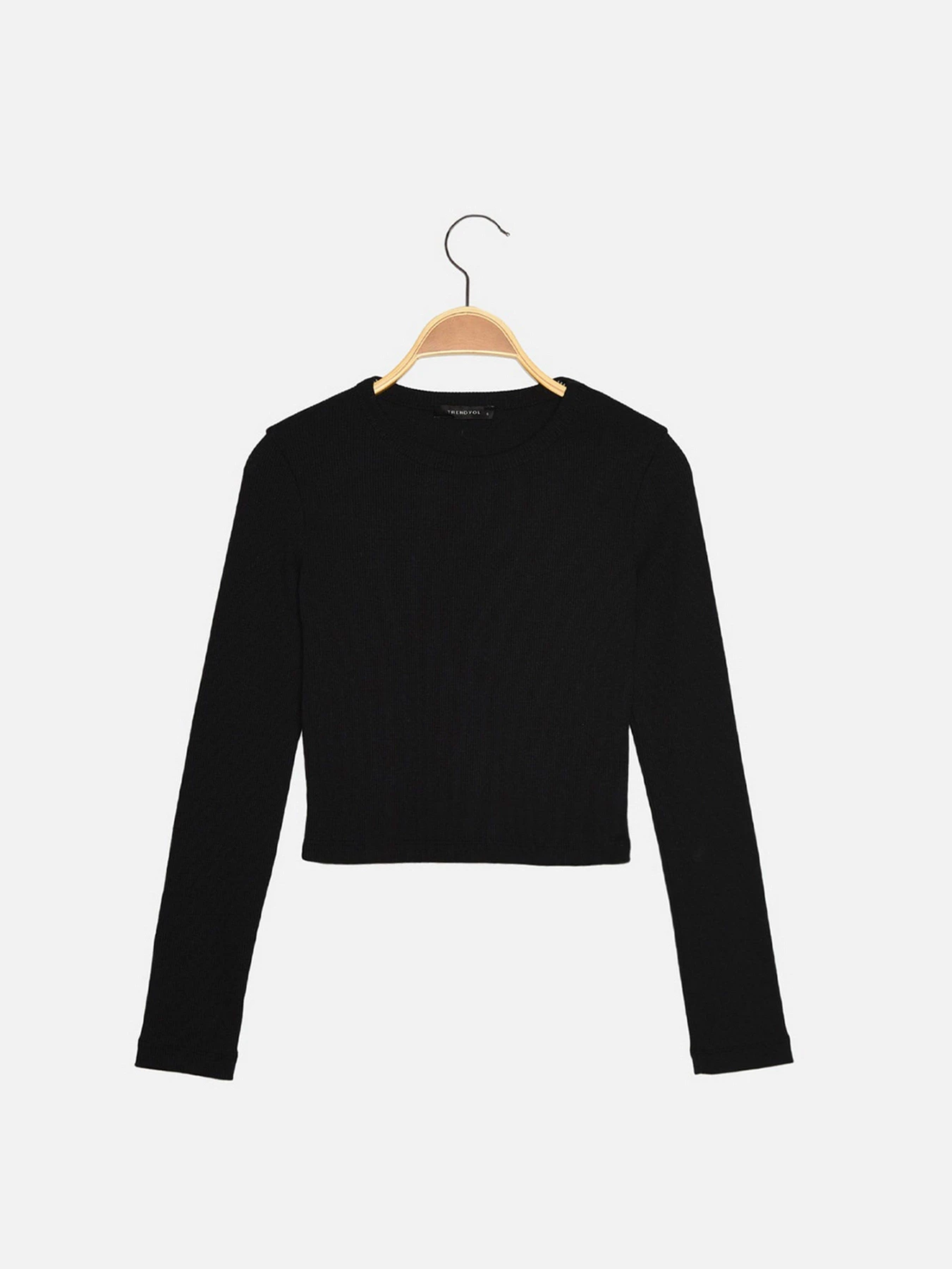 Свитры и кардиганы Trendyol модель TWOAW22BZ0984/Siyah Свитры и кардиганы Trendyol модель TWOAW22BZ0984/Siyah Фото