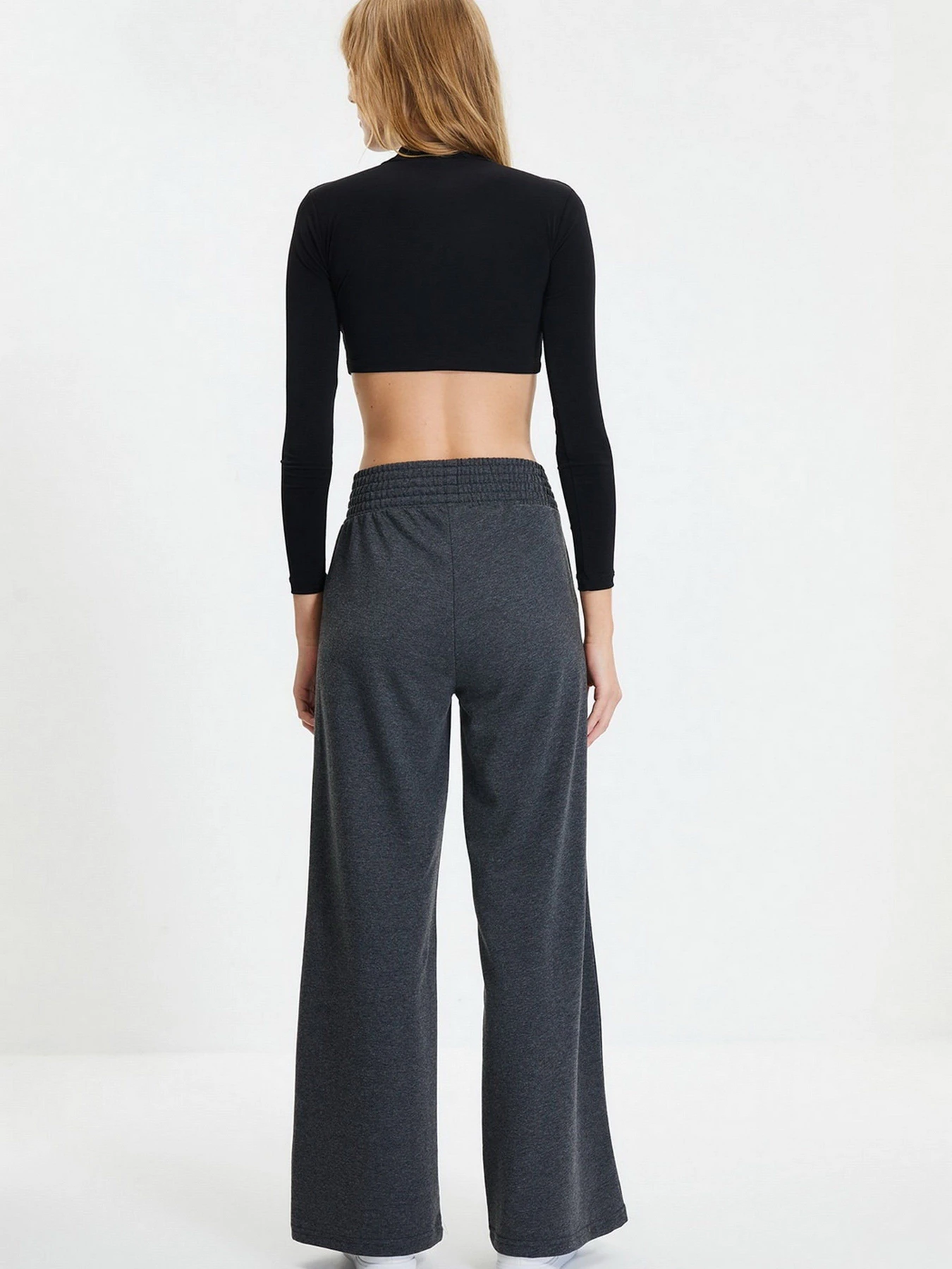 Брюки Trendyol модель TWOAW22EA0405/Antrasit Брюки Trendyol модель TWOAW22EA0405/Antrasit Фото