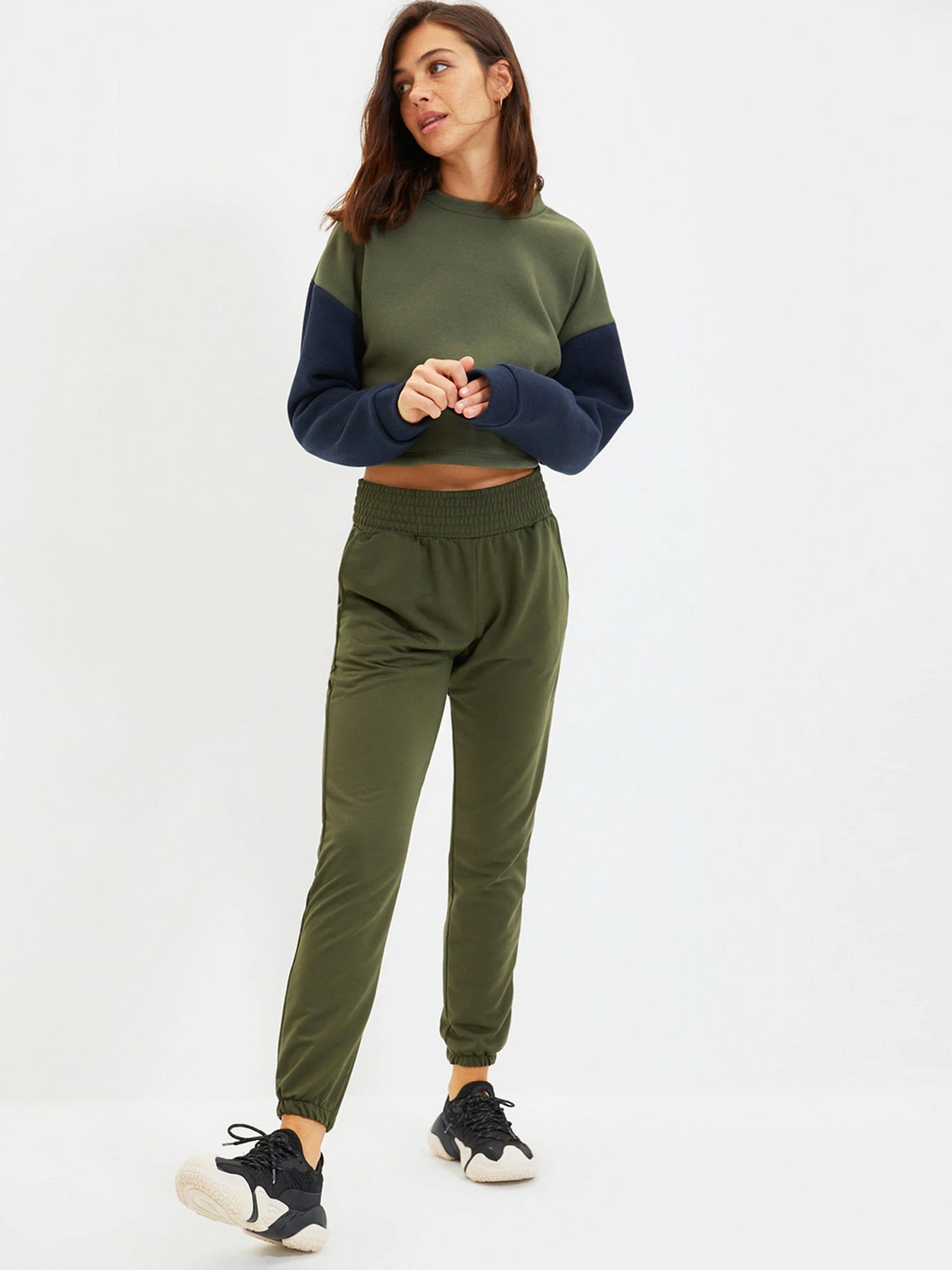 Брюки Trendyol модель TWOAW22EA0419/Haki Брюки Trendyol модель TWOAW22EA0419/Haki Фото