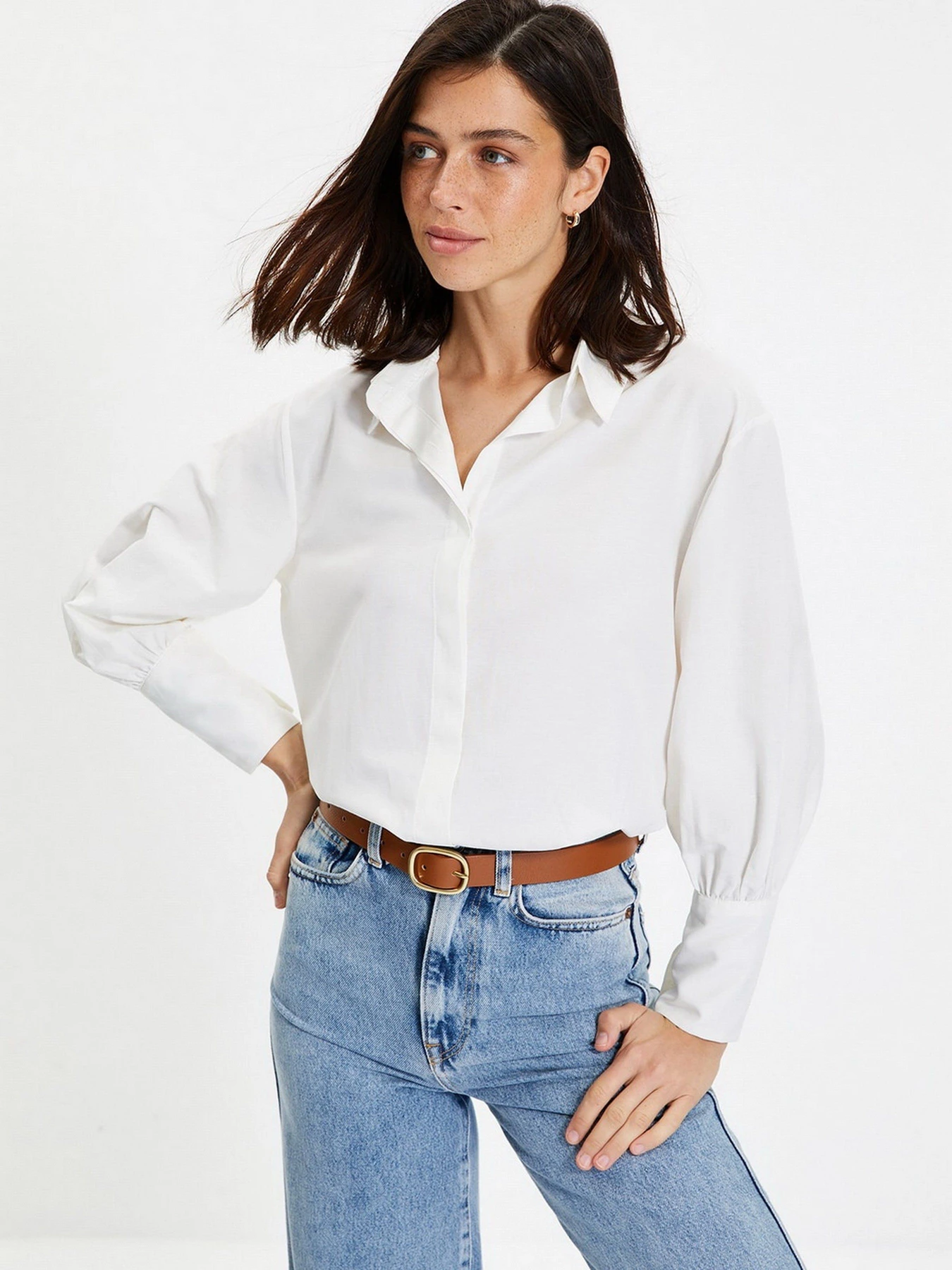 Рубашки Trendyol модель TWOAW22GO0509/Ekru Фото