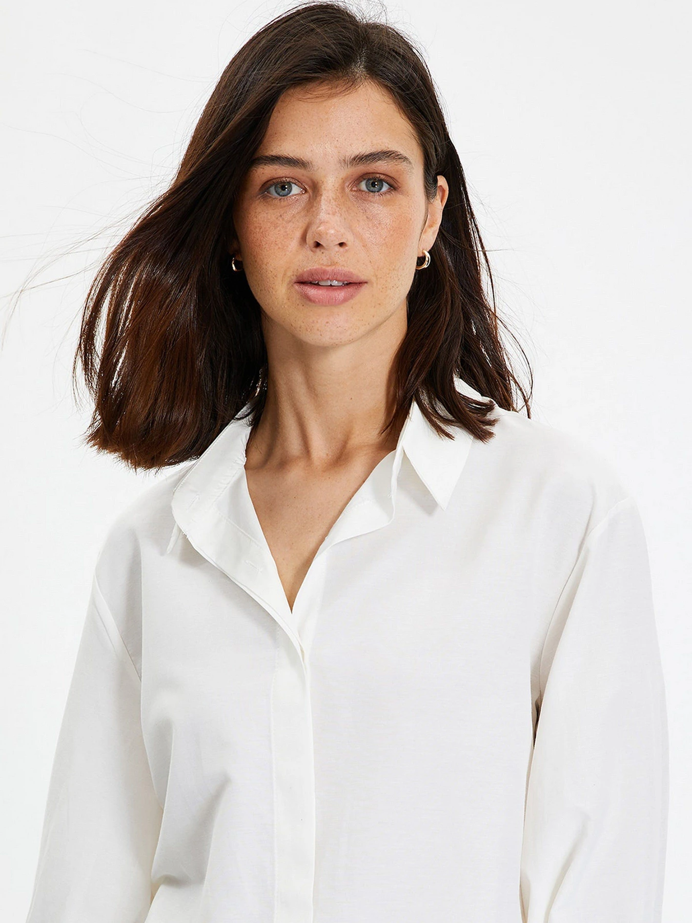 Рубашки Trendyol модель TWOAW22GO0509/Ekru Фото