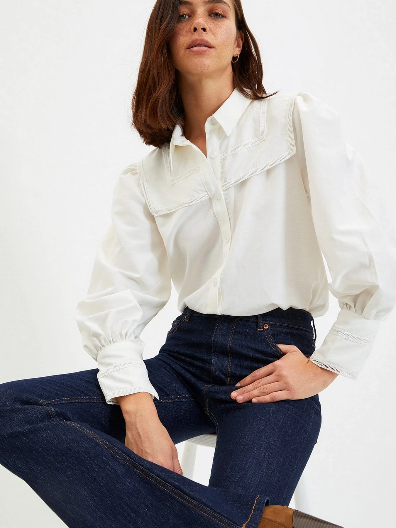 Рубашки Trendyol модель TWOAW22GO0555/Ekru Рубашки Trendyol модель TWOAW22GO0555/Ekru Фото