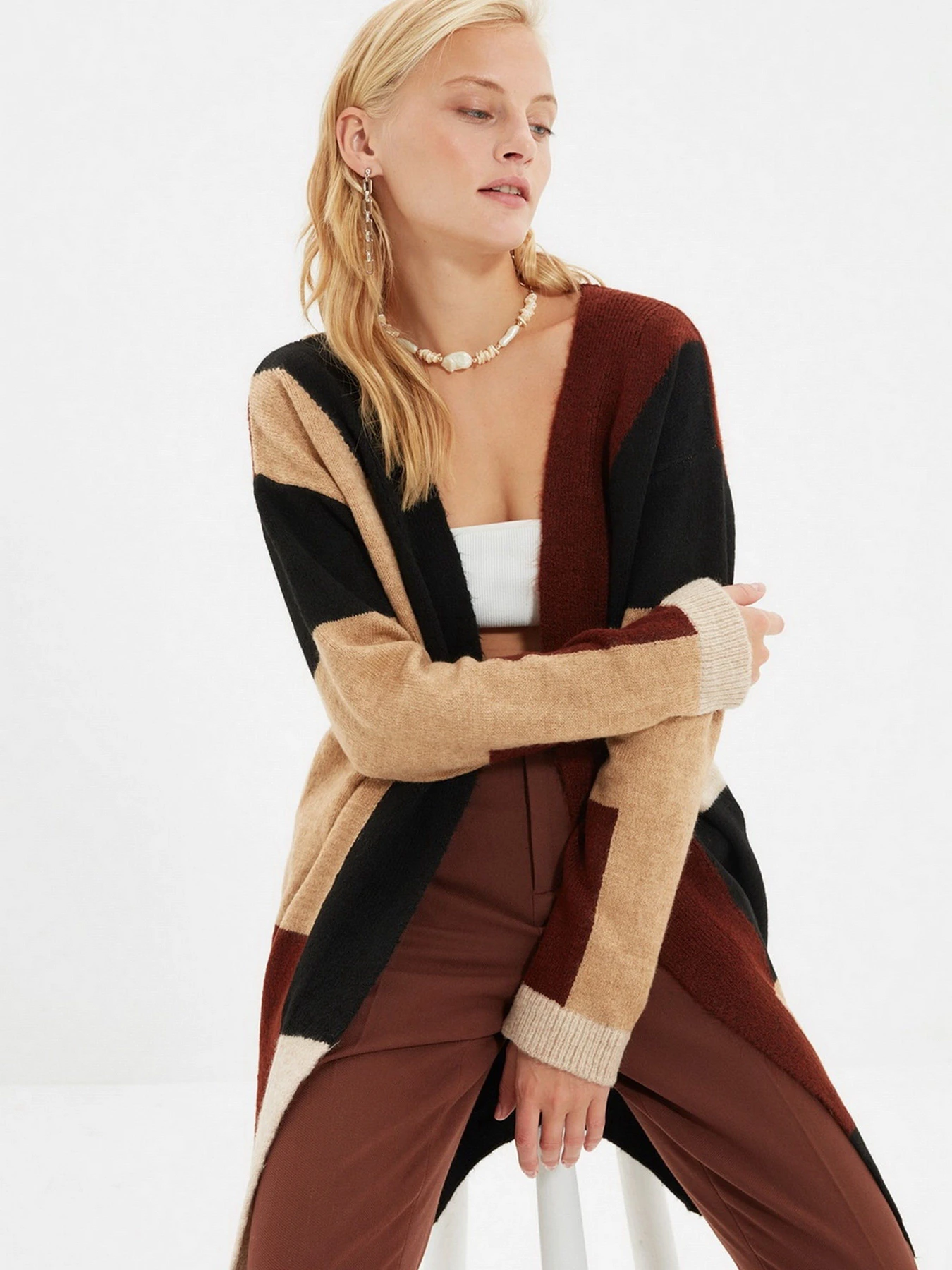 Свитры и кардиганы Trendyol модель TWOAW22HI0507/Camel Свитры и кардиганы Trendyol модель TWOAW22HI0507/Camel Фото