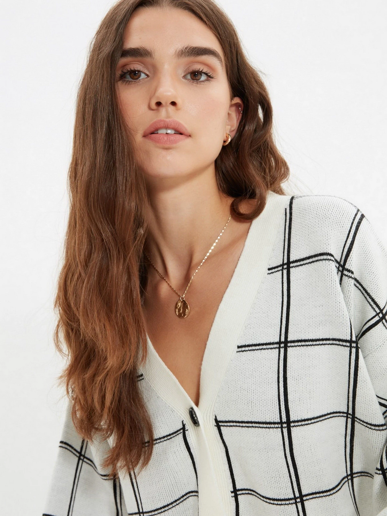 Свитры и кардиганы Trendyol модель TWOAW22HI0582/Ekru Свитры и кардиганы Trendyol модель TWOAW22HI0582/Ekru Фото