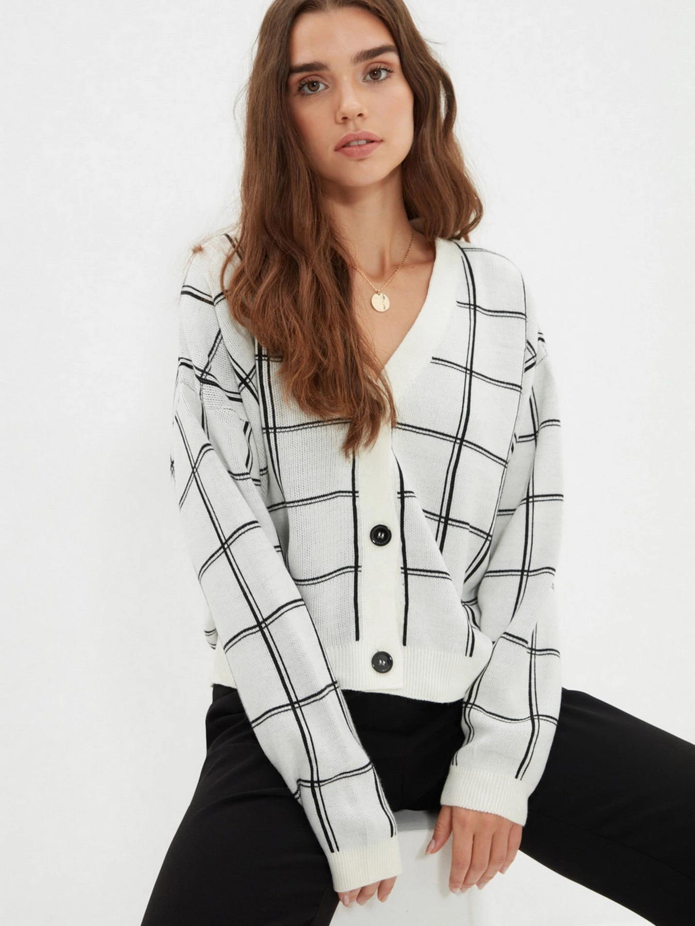 Свитры и кардиганы Trendyol модель TWOAW22HI0582/Ekru Свитры и кардиганы Trendyol модель TWOAW22HI0582/Ekru Фото