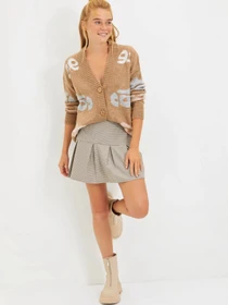 Свитры и кардиганы Trendyol модель TWOAW22HI0597/Camel Фото