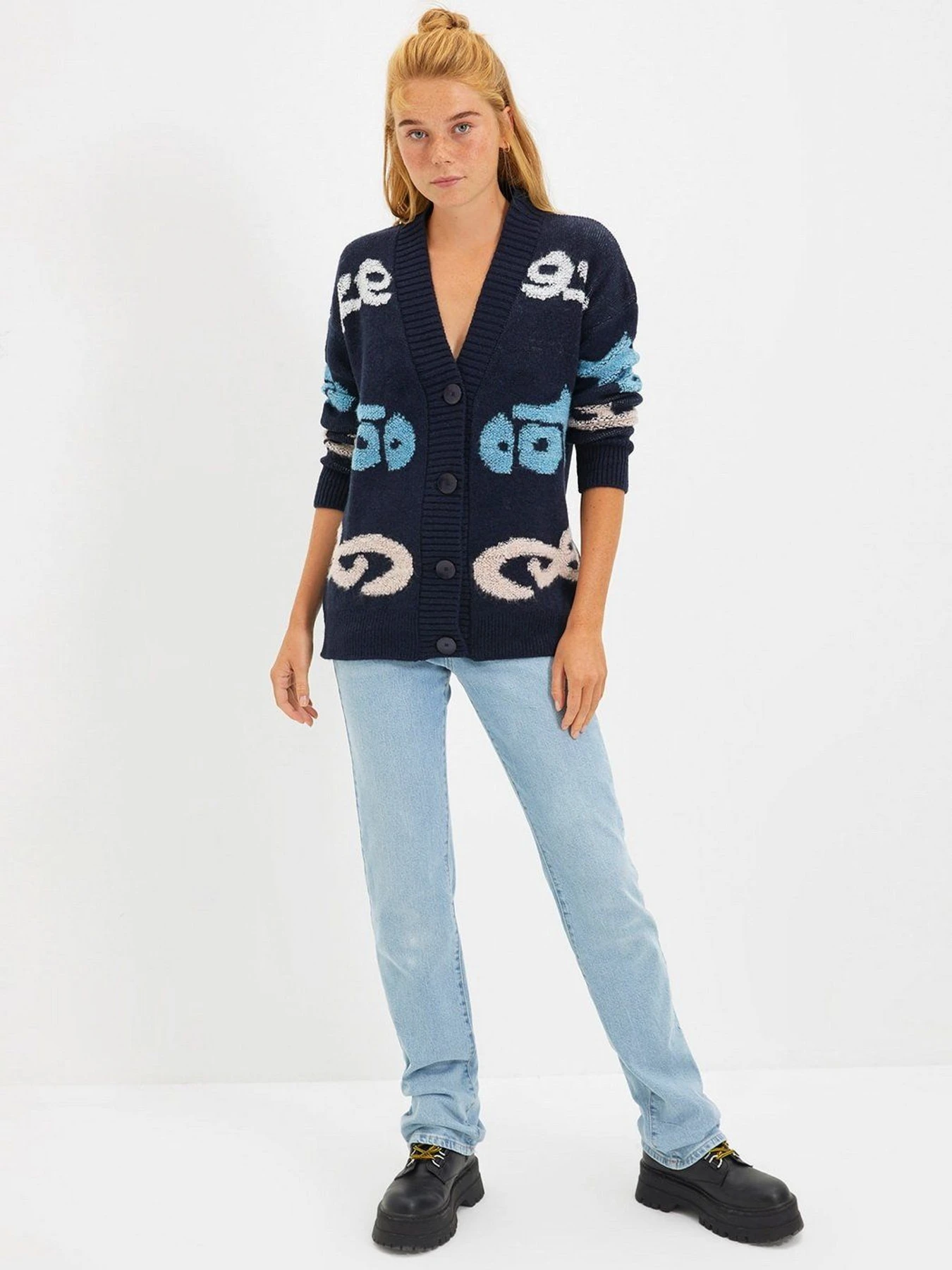 Свитры и кардиганы Trendyol модель TWOAW22HI0597/Lacivert Свитры и кардиганы Trendyol модель TWOAW22HI0597/Lacivert Фото