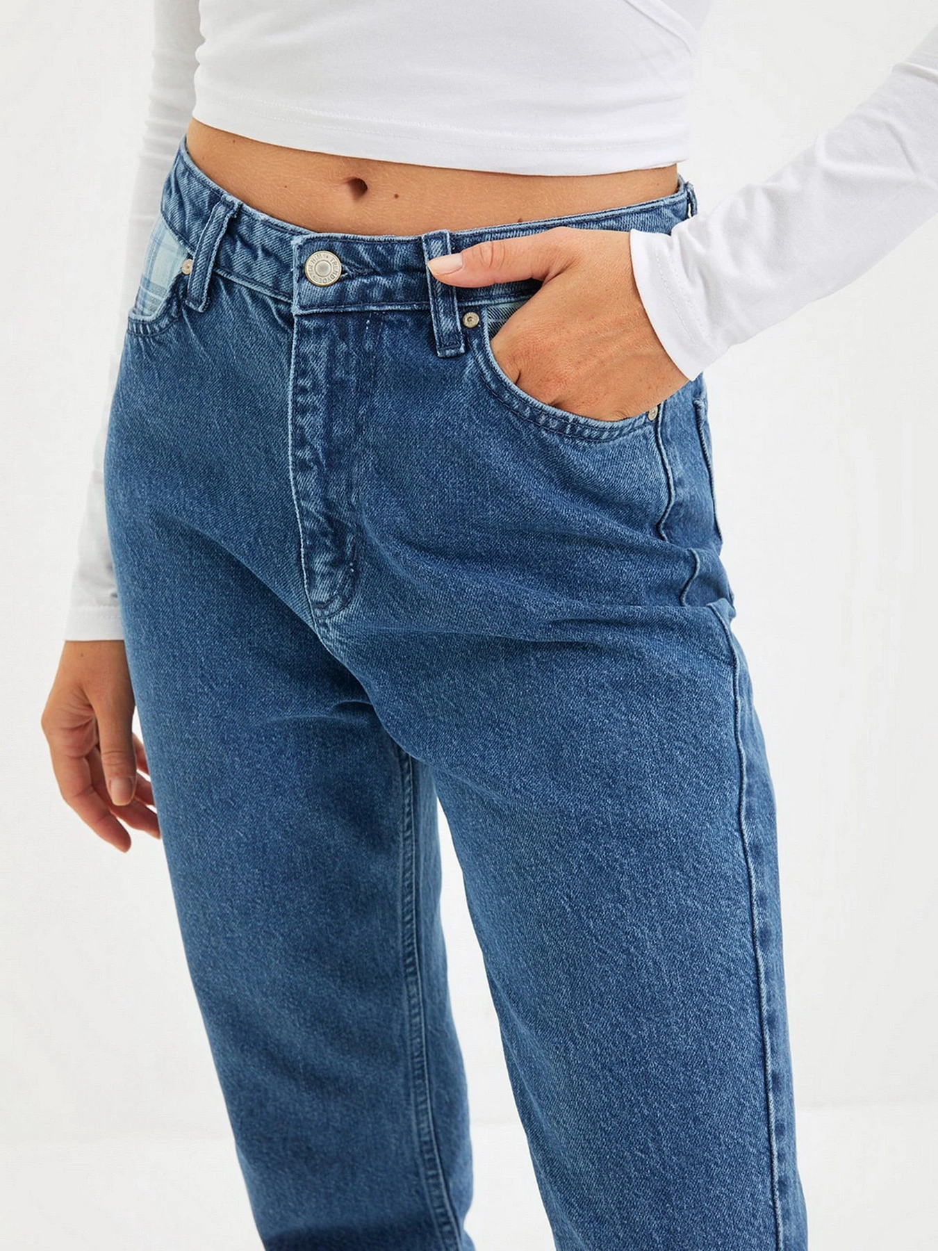 Джинси Trendyol Mom модель TWOAW22JE0972/Mavi Фото