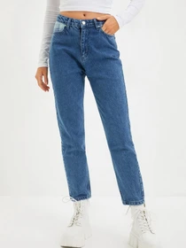 Джинси Trendyol Mom модель TWOAW22JE0972/Mavi Фото