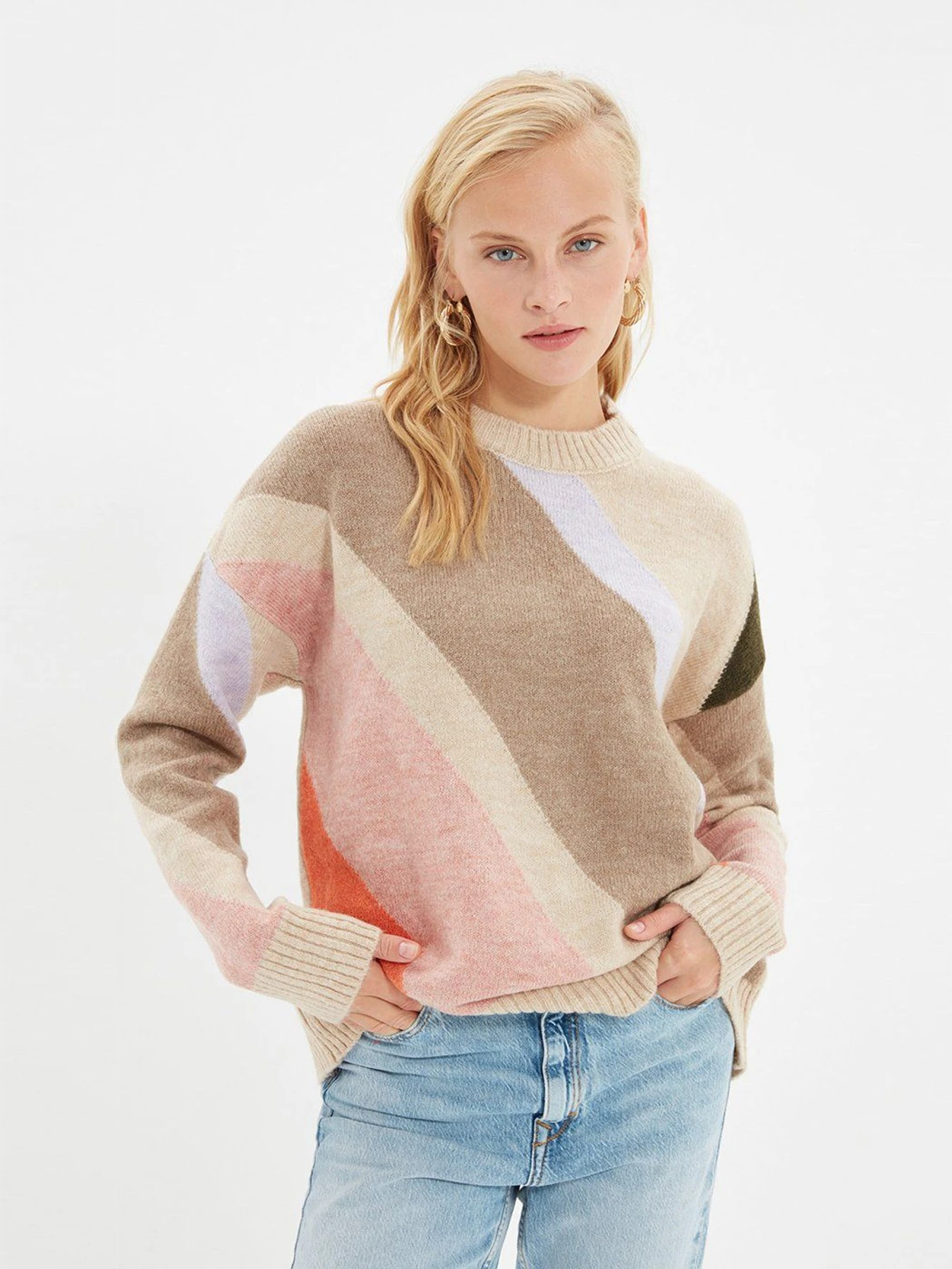 Свитры и кардиганы Trendyol модель TWOAW22KZ1470/Ekru Свитры и кардиганы Trendyol модель TWOAW22KZ1470/Ekru Фото
