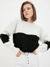 Свитры и кардиганы Trendyol модель TWOAW22KZ1521/Ekru Фото
