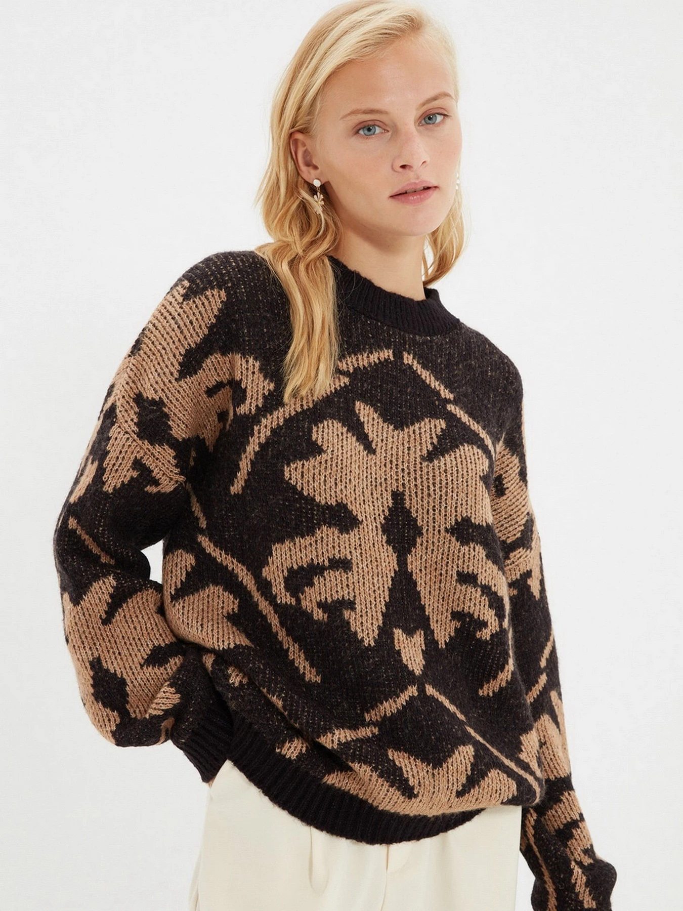 Свитры и кардиганы Trendyol модель TWOAW22KZ1661/Lacivert Свитры и кардиганы Trendyol модель TWOAW22KZ1661/Lacivert Фото