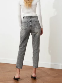 Джинси Trendyol Mom модель TWOSS21JE0016/Gri Фото