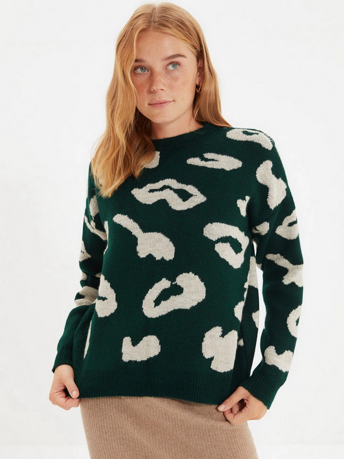 Свитры и кардиганы Trendyol модель TWOAW22KZ1797/Zumrut Yesili Фото