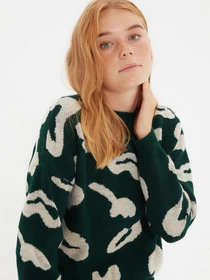 Свитры и кардиганы Trendyol модель TWOAW22KZ1797/Zumrut Yesili Фото