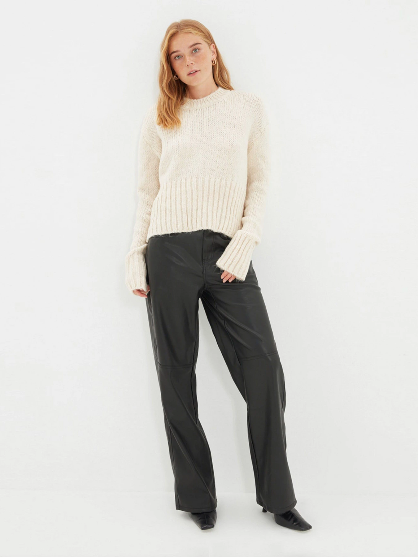 Свитры и кардиганы Trendyol модель TWOAW22KZ2237/Ekru Свитры и кардиганы Trendyol модель TWOAW22KZ2237/Ekru Фото