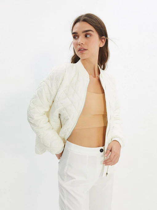 Куртки и дубленки Trendyol модель TWOAW22MO0205/Ekru Фото