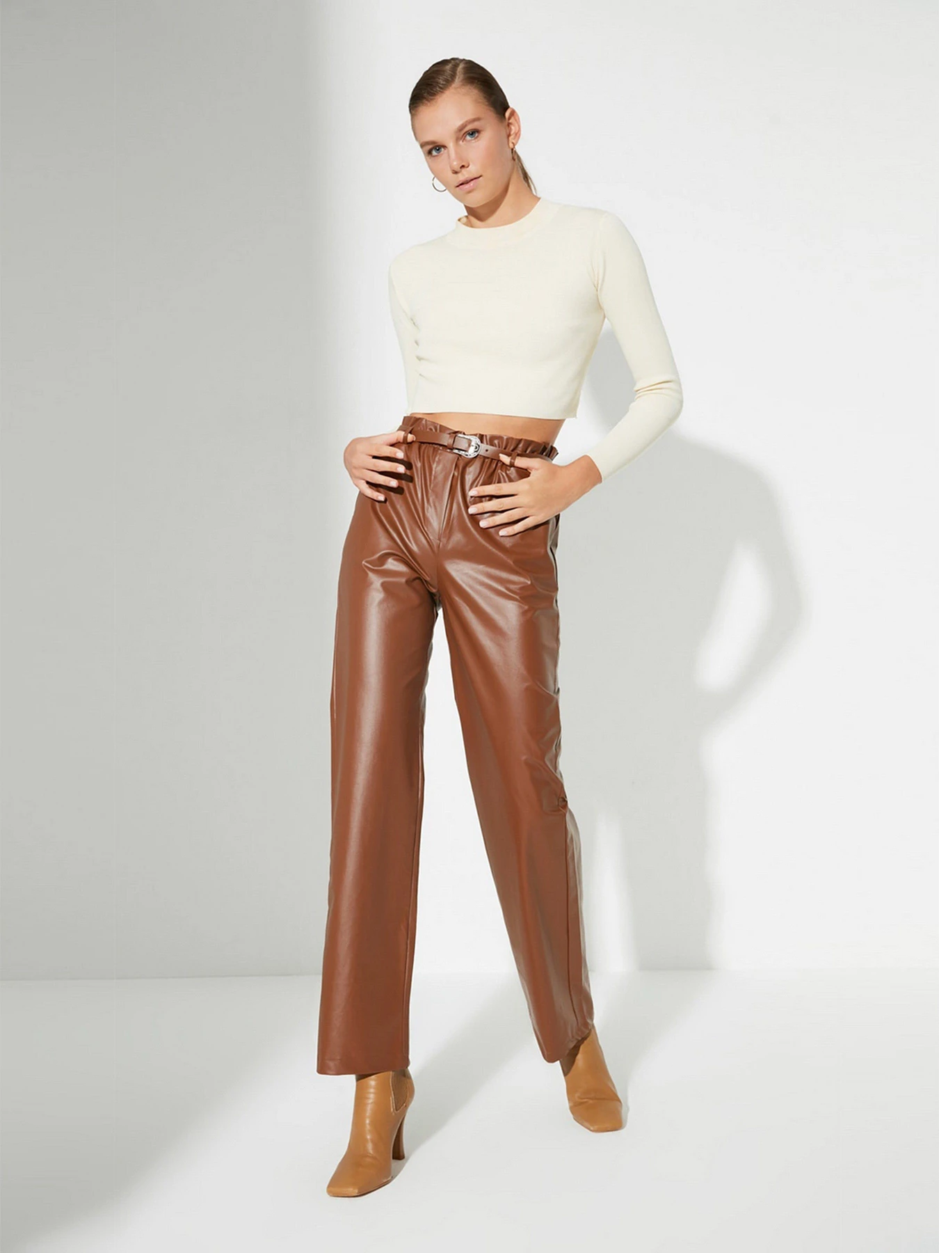 Штани Trendyol модель TWOAW22PL0008/Camel Фото
