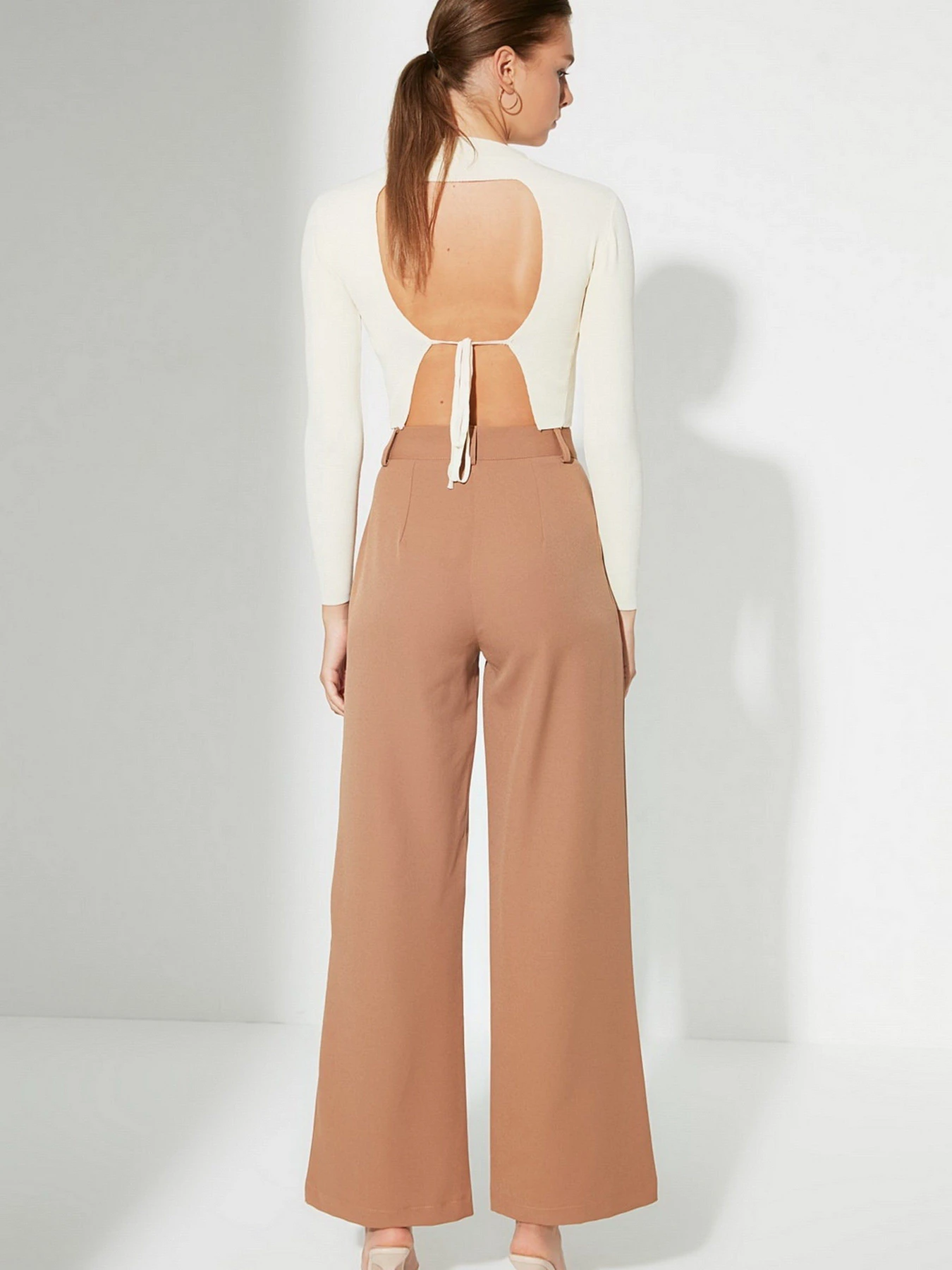 Штани Trendyol модель TWOAW22PL0154/Kahverengi Штани Trendyol модель TWOAW22PL0154/Kahverengi Фото