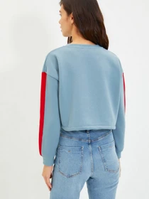 Худи и свитшоты Trendyol модель TWOAW22SW1120/Lacivert Фото