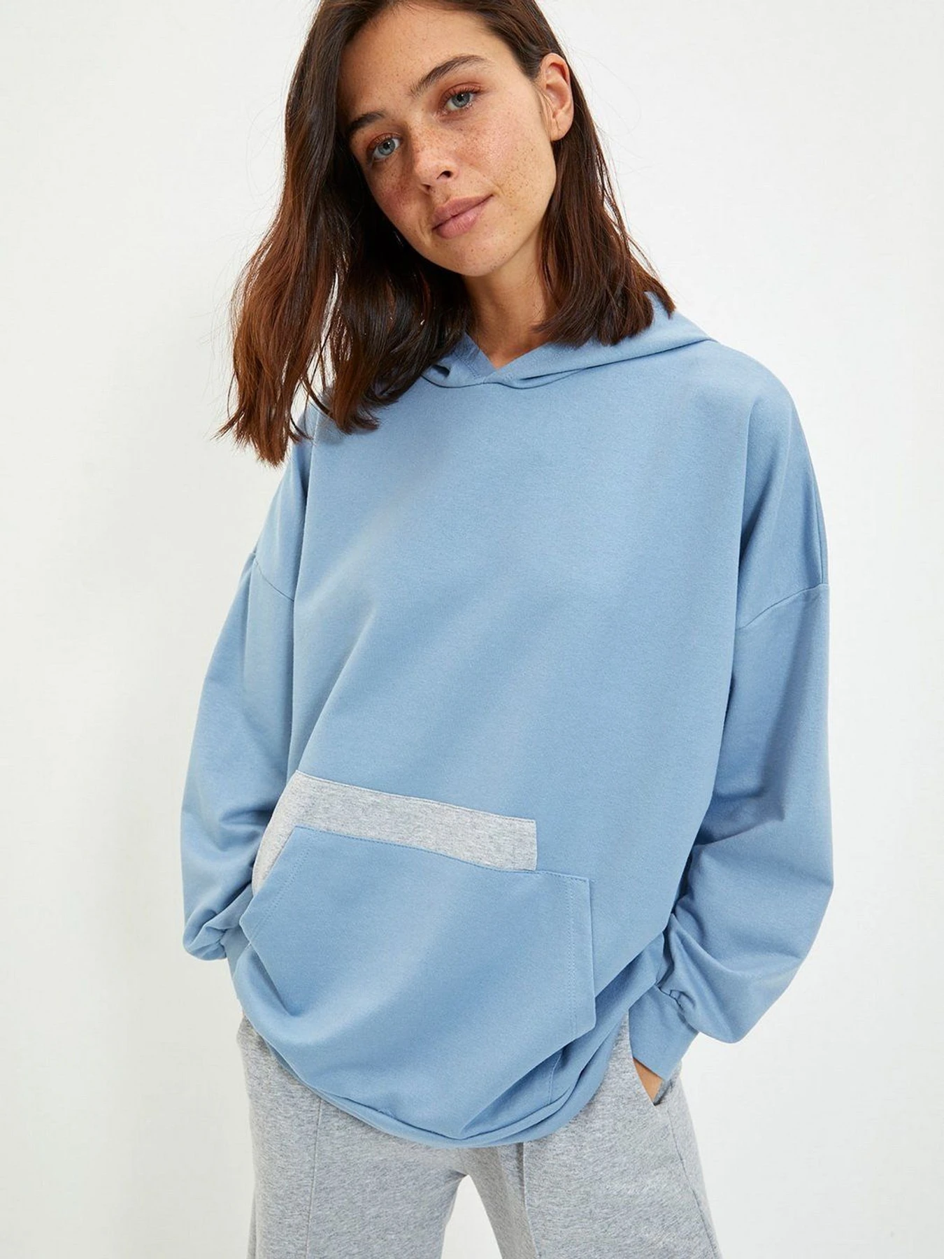 Худи и свитшоты Trendyol модель TWOAW22SW1393/Indigo Худи и свитшоты Trendyol модель TWOAW22SW1393/Indigo Фото