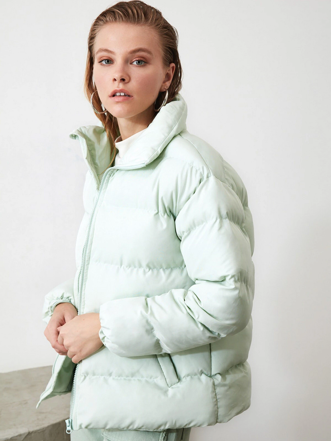 Куртки и дубленки Trendyol модель TWOAW21MO0045/Mint Фото