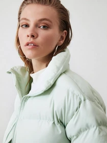 Куртки и дубленки Trendyol модель TWOAW21MO0045/Mint Фото