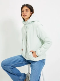 Куртки и дубленки Trendyol модель TWOAW22MO0113/Mint Фото