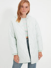 Куртки и дубленки Trendyol модель TWOAW22MO0024/Mint Фото