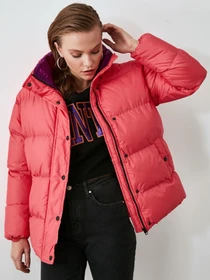 Куртки и дубленки Trendyol модель TWOAW21MO0065/Pembe Фото