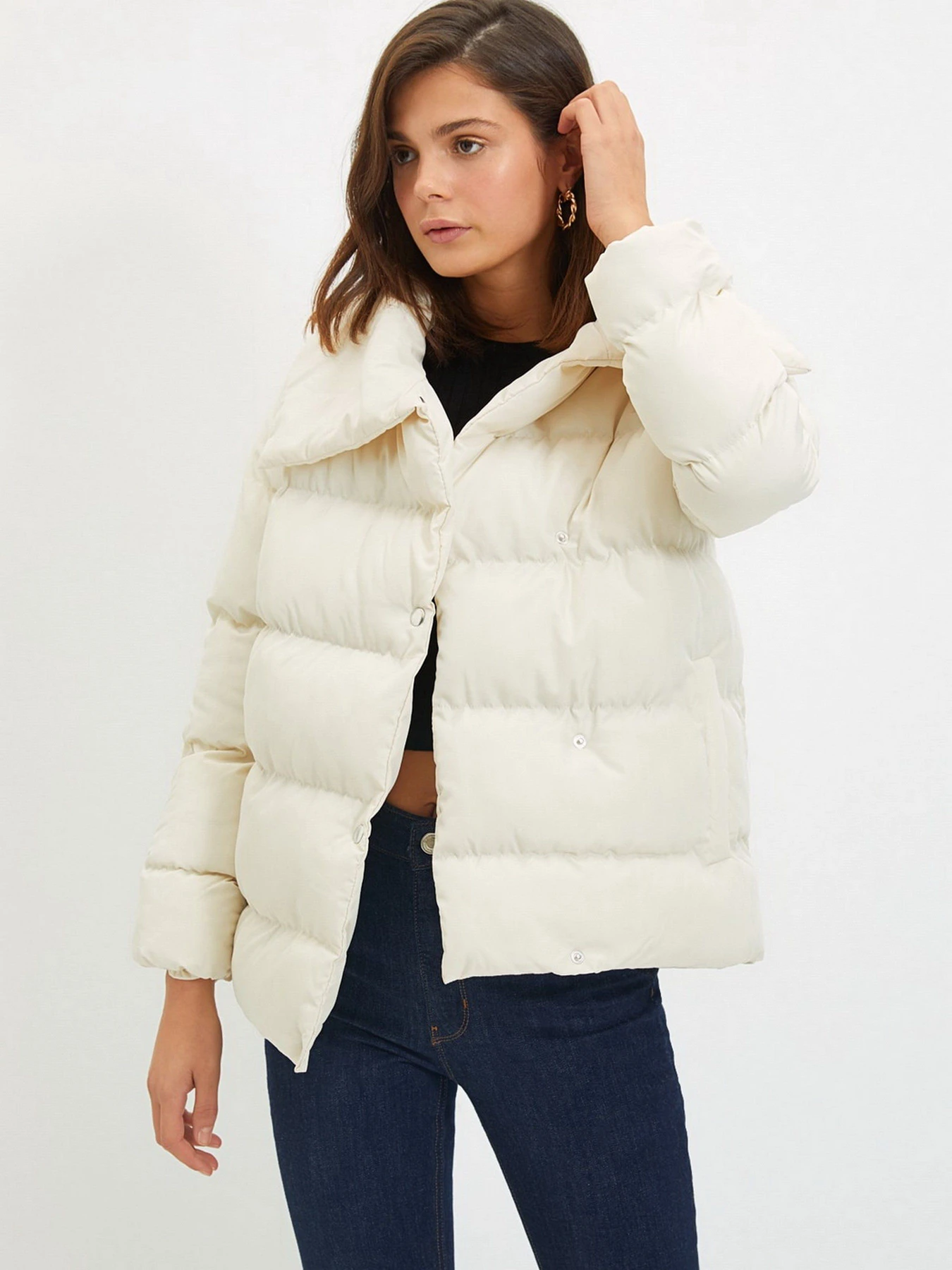 Куртки и дубленки Trendyol модель TWOAW22MO0402/Ekru Фото