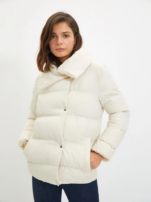 Куртки и дубленки Trendyol модель TWOAW22MO0402/Ekru Фото