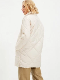 Куртки и дубленки Trendyol модель TWOAW22MO0069/Bej Фото