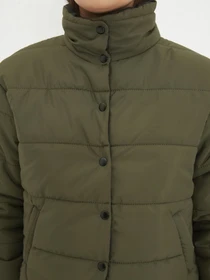 Куртки и дубленки Trendyol модель TWOAW22MO0575/Haki Фото
